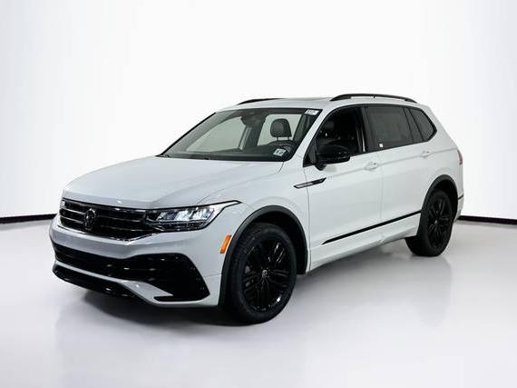 VOLKSWAGEN TIGUAN 4MOTION 2022 3VV8B7AX0NM107301 image